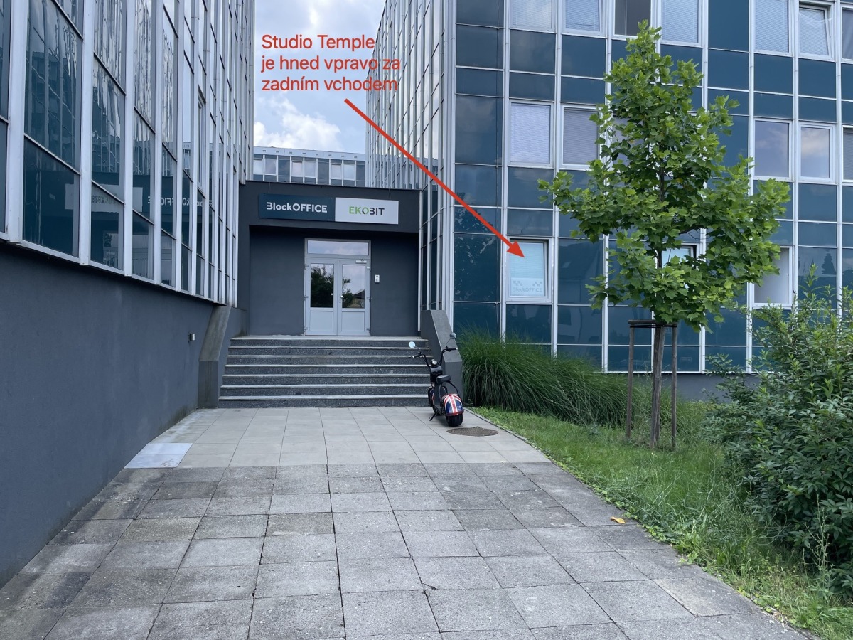 cesta do Studio Temple